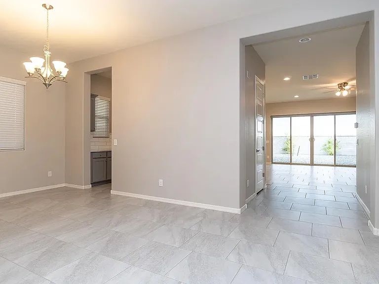 7533 S Woodchute Dr — Photo 3
