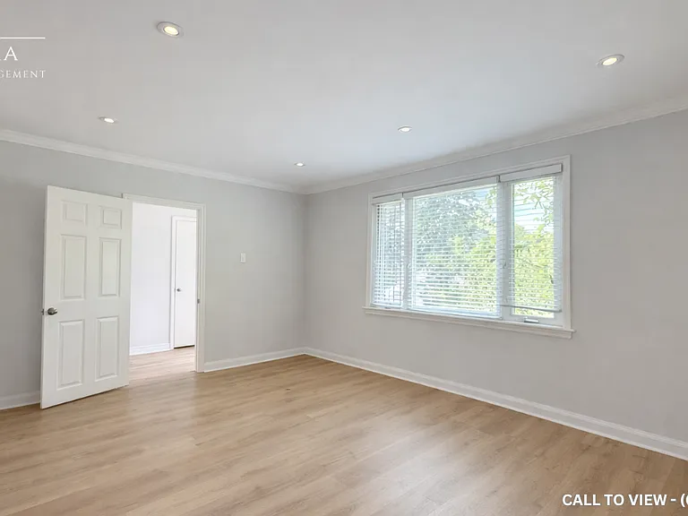 55 Verwood Ave #1 — Photo 9