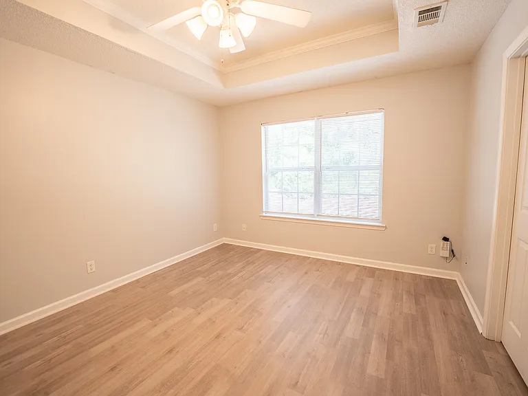 123 W Tisbury Ln — Photo 17
