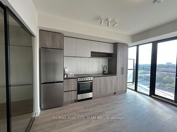 3rd image of 181 Sterling Rd #916