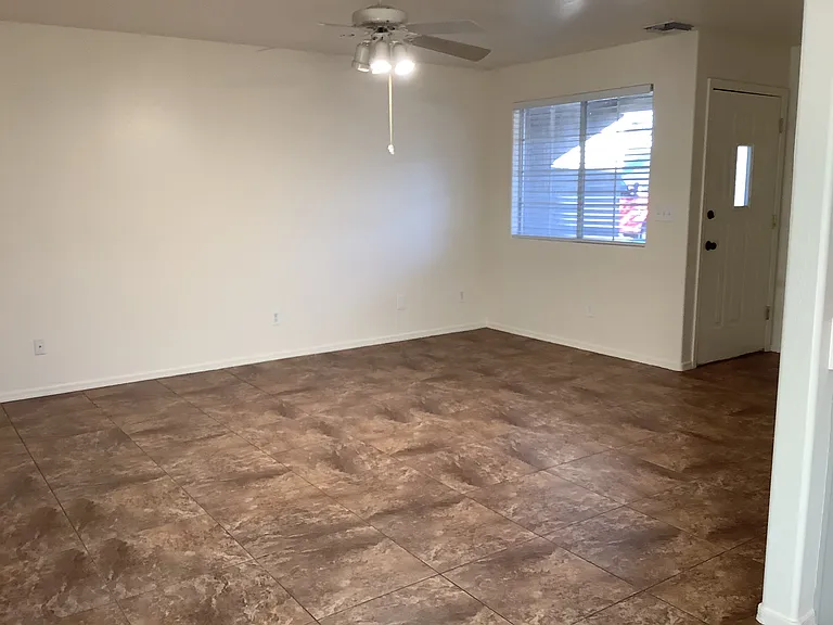 6160 N Old McDonald Dr #2 — Photo 3