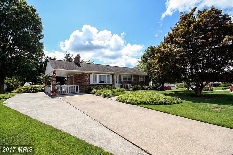 1st image of 1605 Cass Dr