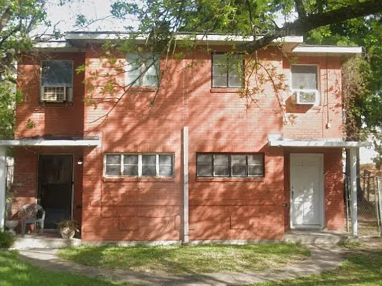 7417 Moline St — Photo 1