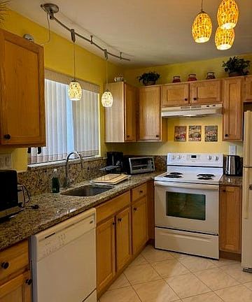 2nd image of 15109 Ashland Dr APT 323