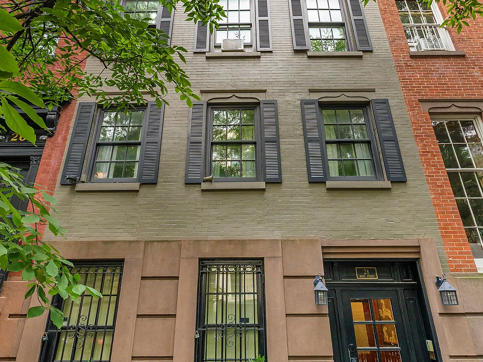 28 Bank St #2