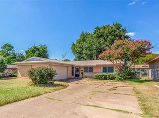 2621 Timberlake Dr, Irving, TX 75062