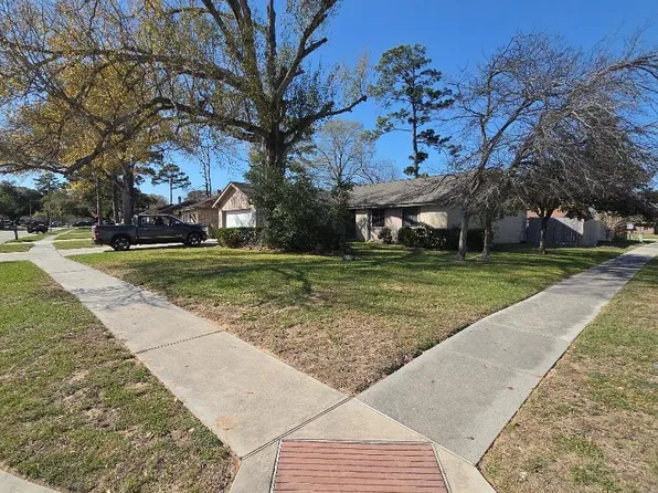 3402 Acorn Way Ln, Spring, TX 77389