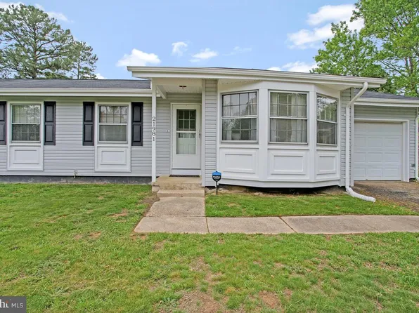 21981 Spring Valley Dr, Lexington Park, MD 20653