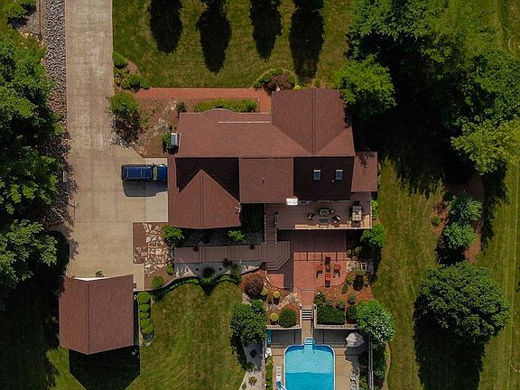 3rd image of 3366 Dogwood Dr