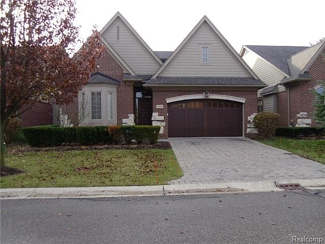 1st image of 5400 Pembrooke Crossing Ct
