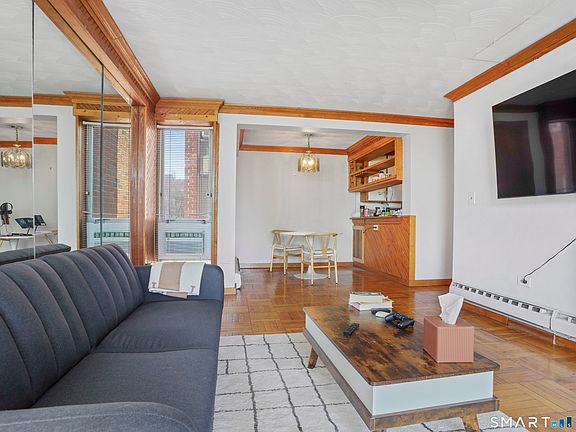 5th image of 87 Glenbrook Rd APT 3B