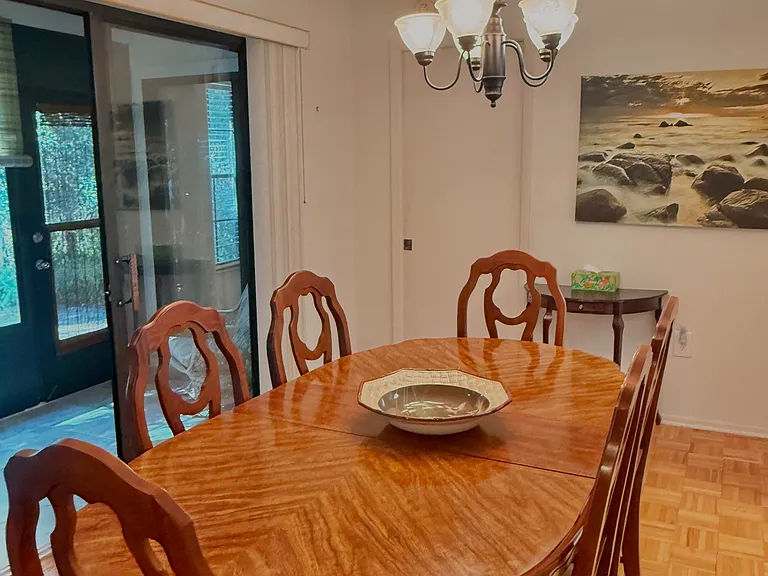 2302 Wyndam Dr — Photo 15
