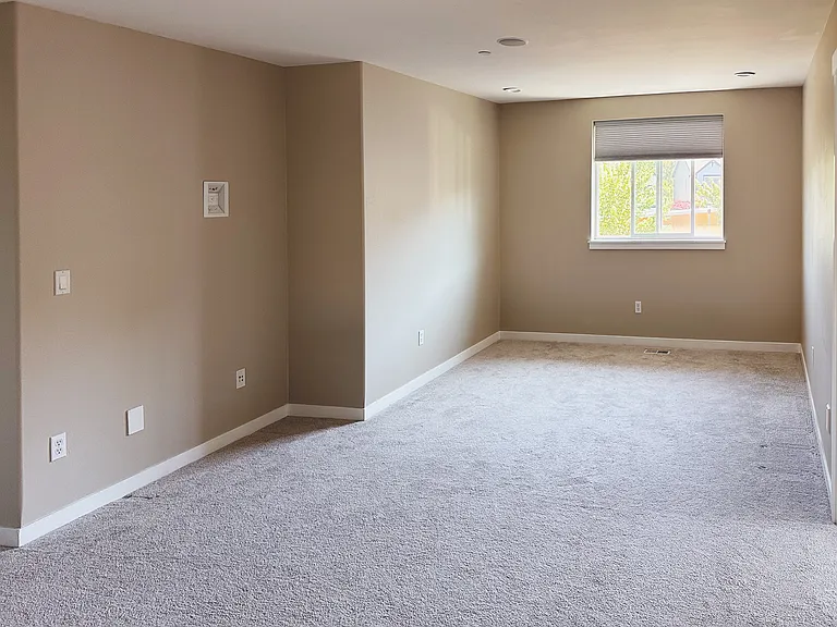 1848 Miller Dr — Photo 16