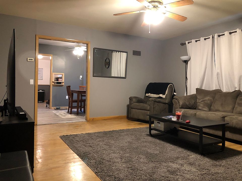 1st image of 322 S Kansas Ave