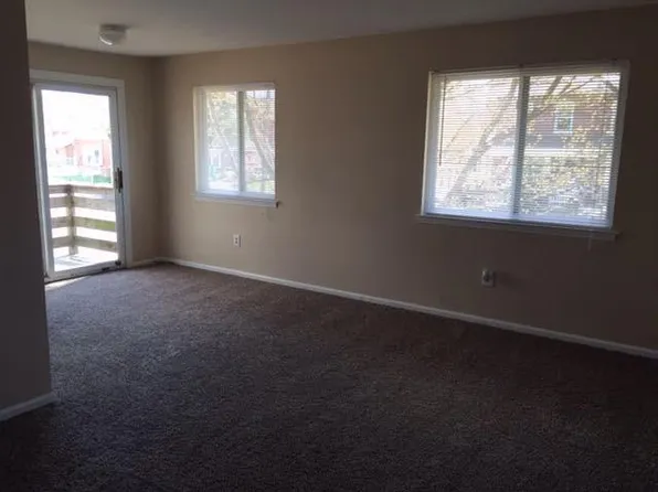 701 W 3rd St APT A, Lansdale, PA 19446