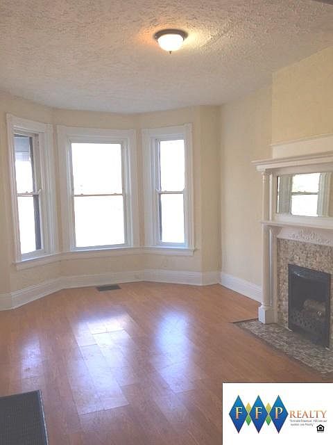 1st image of 2631 Kemper Ln #1