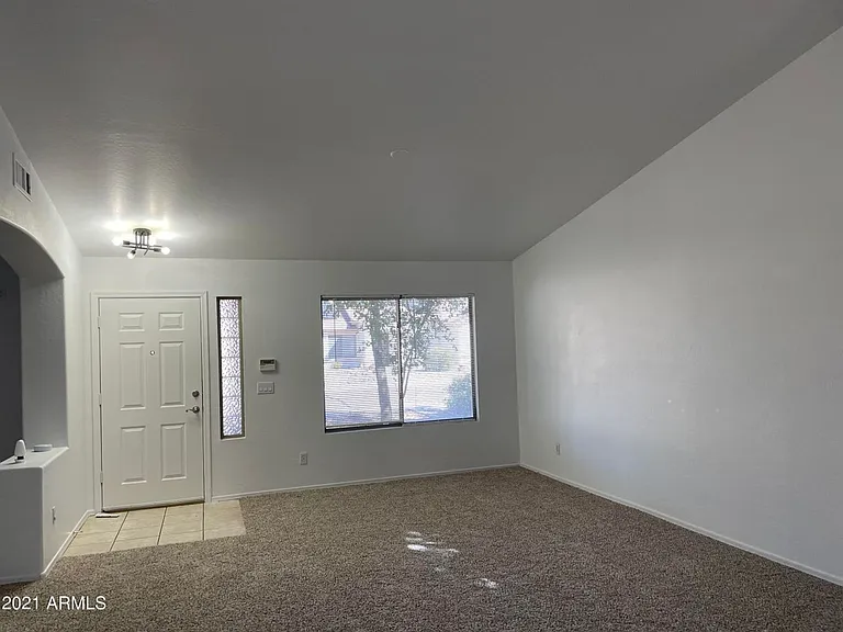15969 W Madison St — Photo 7