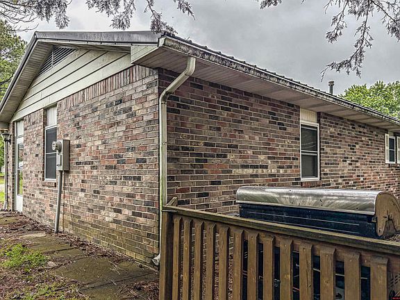 5th image of 1008 Spring St