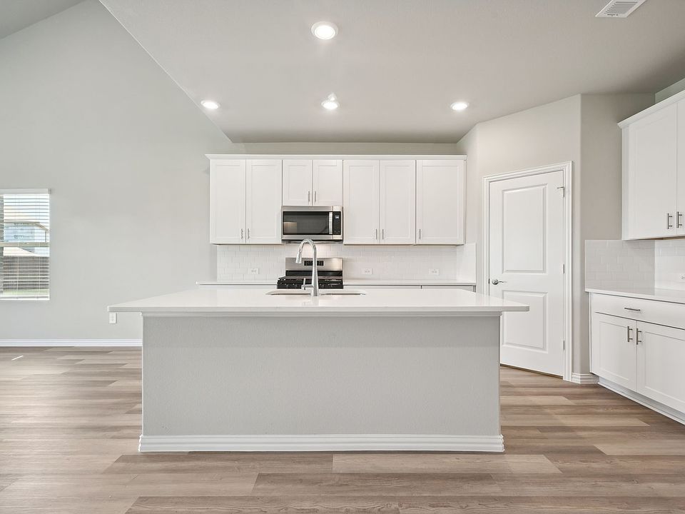 1st image of 3907 Edmondson Dr