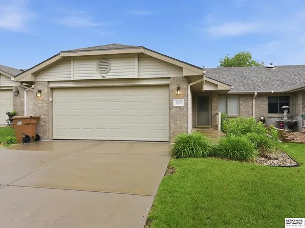 8420 Peregrine Ct, Lincoln, NE 68505