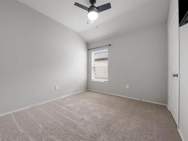 10061 Spring Creek Rd — Photo 14