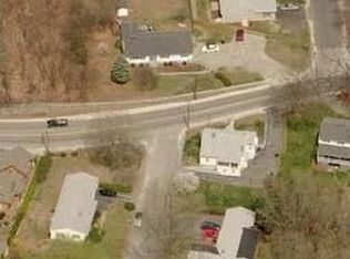 130 Elder Ballou Mtg House Rd, Woonsocket, RI 02895