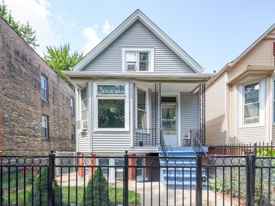 3904 N Troy St, Chicago, IL, 60618