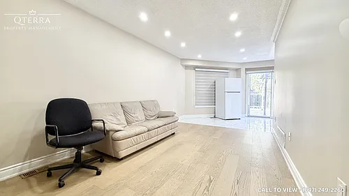 190 Moffatt Ave Photo 1