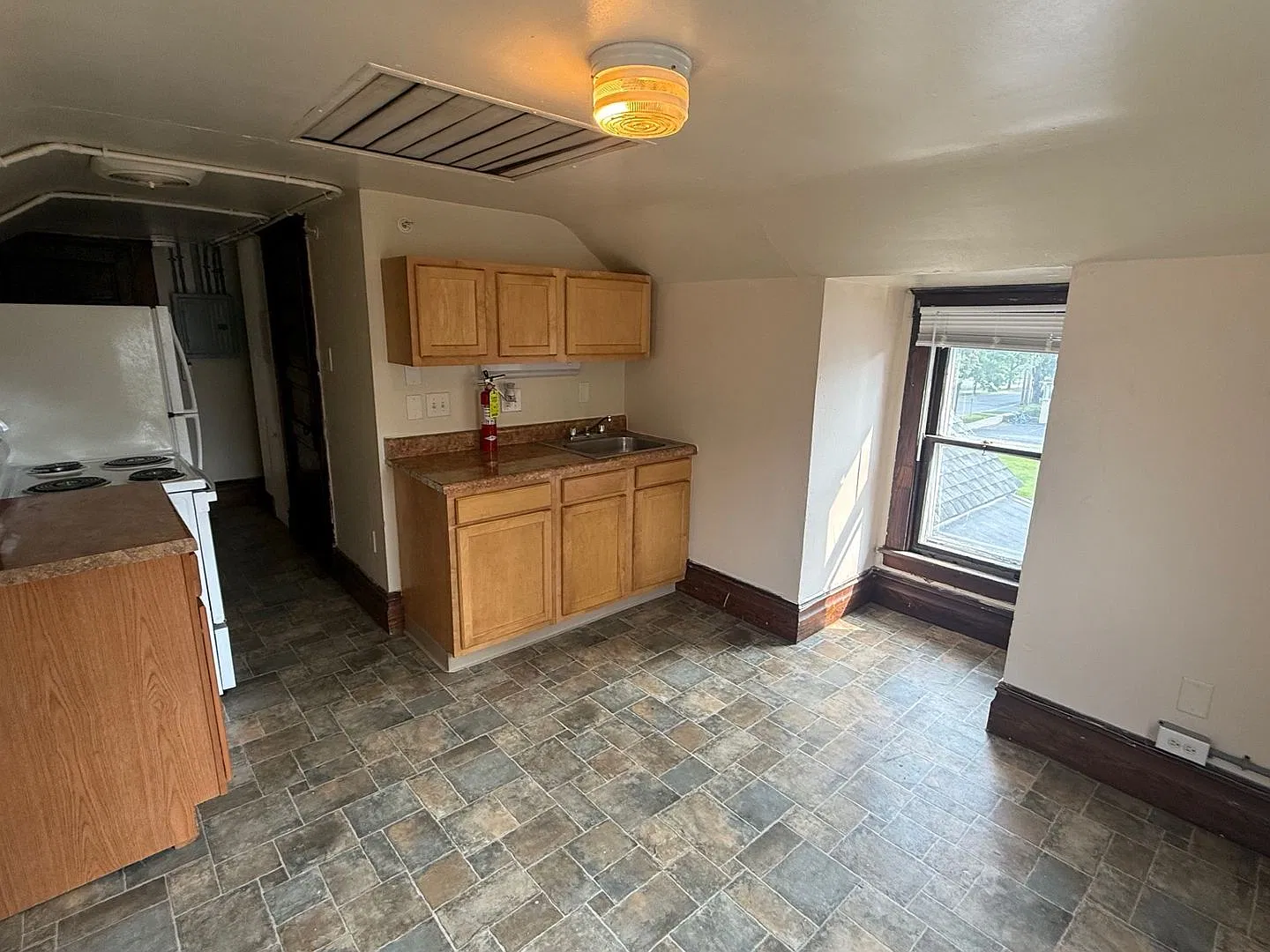 Nittany Avenue, East-241 — Photo 2