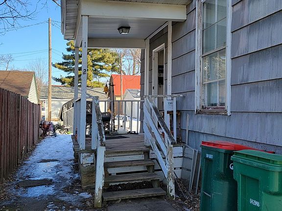 3rd image of 315 E Maple St #2