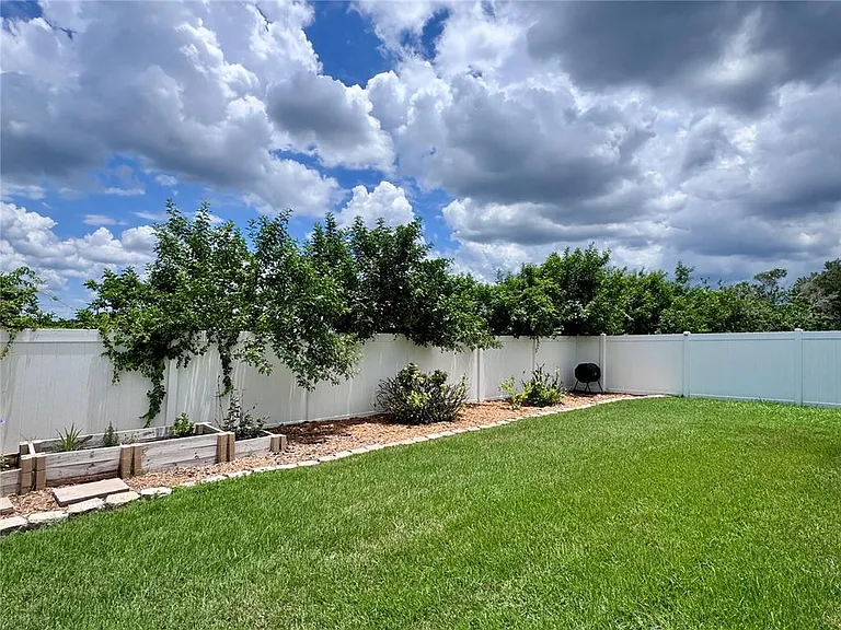 1625 Emerald Hill Way — Photo 9