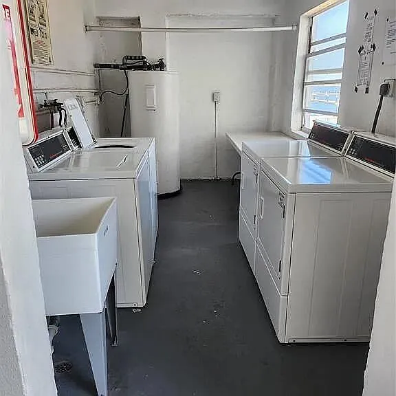 4500 N Flagler Dr #D9 — Photo 3