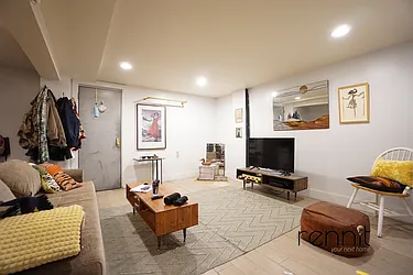 Rented by Rennit Inc.