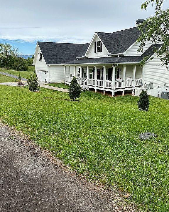 2nd image of 2211 High Meadows Ct
