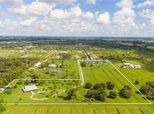 6045 21st St SW, Vero Beach, FL 32968