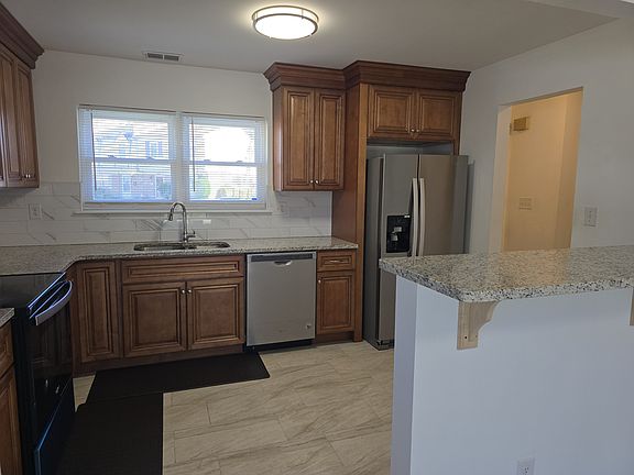 3rd image of 6535 Stoney Point N #1