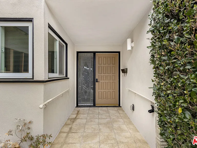 4829 Dempsey Ave — Photo 3