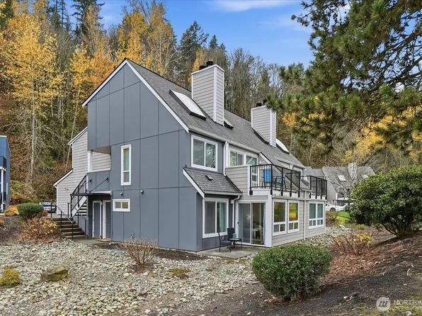 24620 45th Place S, Kent, WA 98032