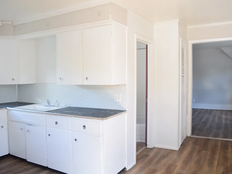 856 Lafayette Ave NE #2