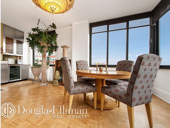 5th image of 99 Battery Pl APT 16D