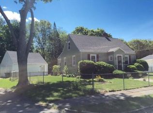 35 Griffin Rd, Peabody, MA 01960