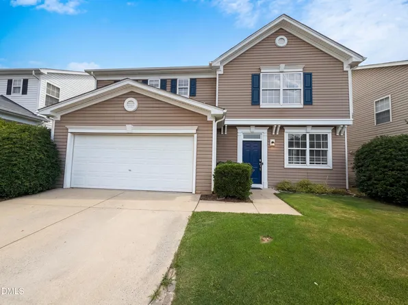 1812 Devonridge Dr, Fuquay Varina, NC 27526