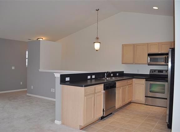 3rd image of 2924 Signature Blvd #30