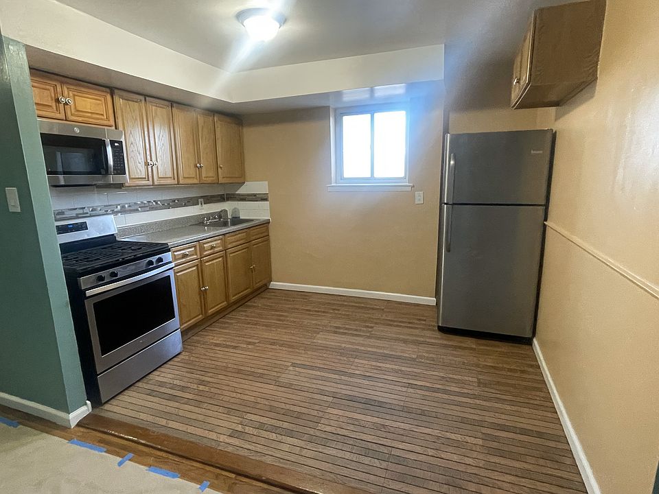 1st image of 2739 Hering Ave Floor 2