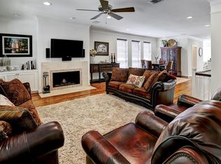 205 McGowen St, Houston, TX 77006