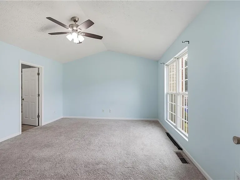 5606 Union Pointe Dr — Photo 9
