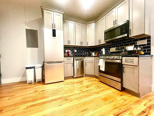 Rented by Doorway NYC, LLC | media 31