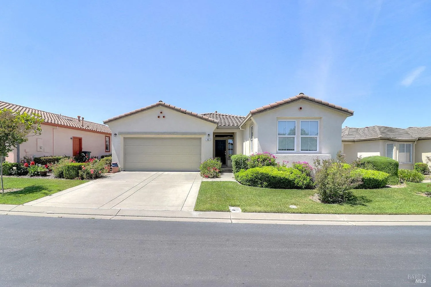 403 Bay Oaks Way photo 1