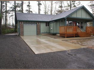 395 Harbor View Loop SE, Ocean Shores, WA 98569