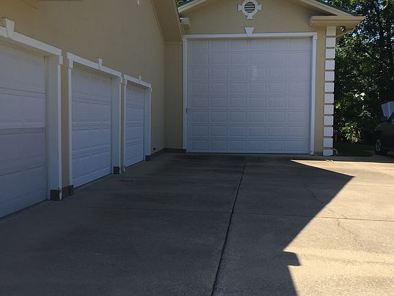 3 car/RV Garages